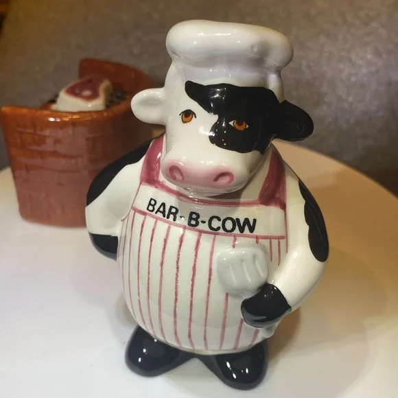 Vintage 90’s Clay Art Bar-B-Cow Salt and Pepper Shakers